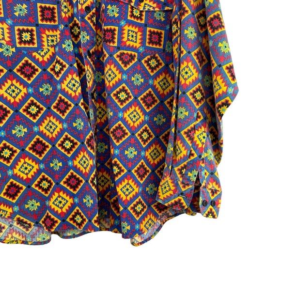 Colorful Geometric Pattern Men's Casual Button Down Shirt - Picture 4 of 9